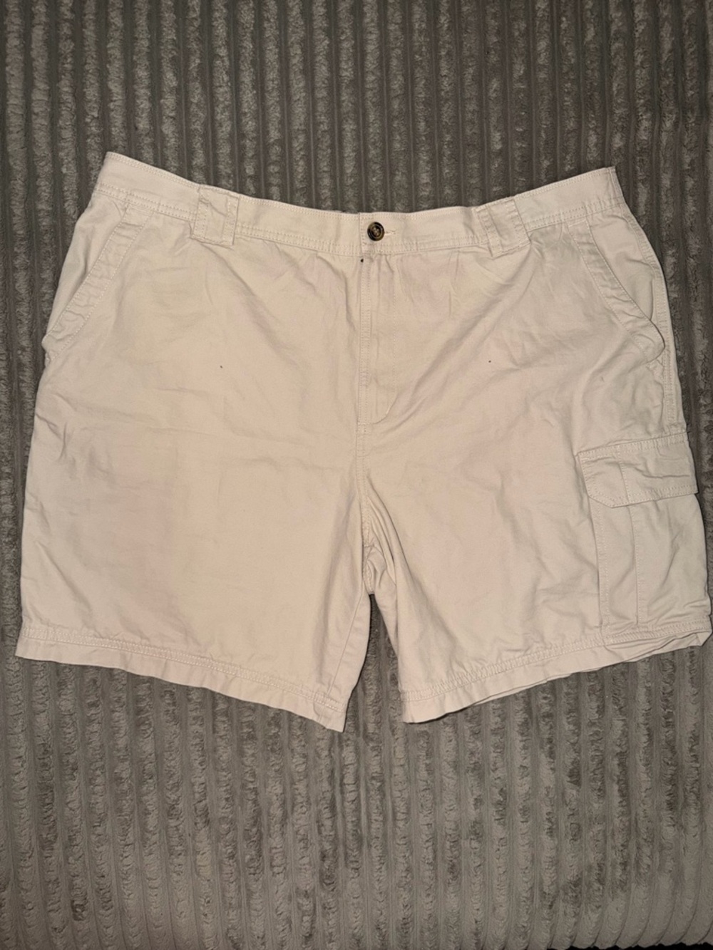 Men's Casual Cargo Shorts in Light Beige